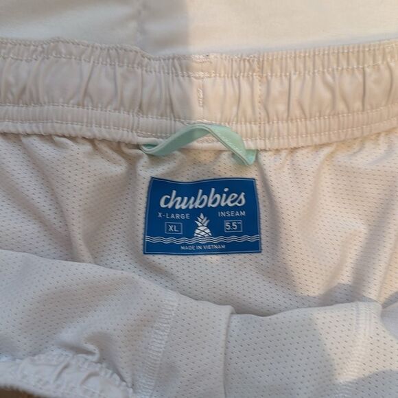 Chubbies Abstract Pastel Vertical Stripe Swim Shorts Trunks Men’s, Size XL, 5.5” - Picture 4 of 11
